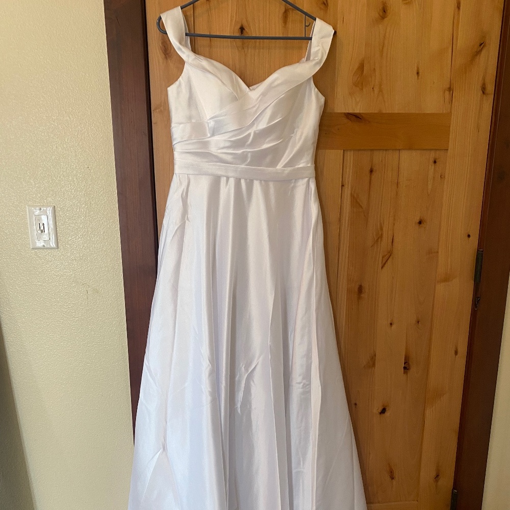 Wedding dress